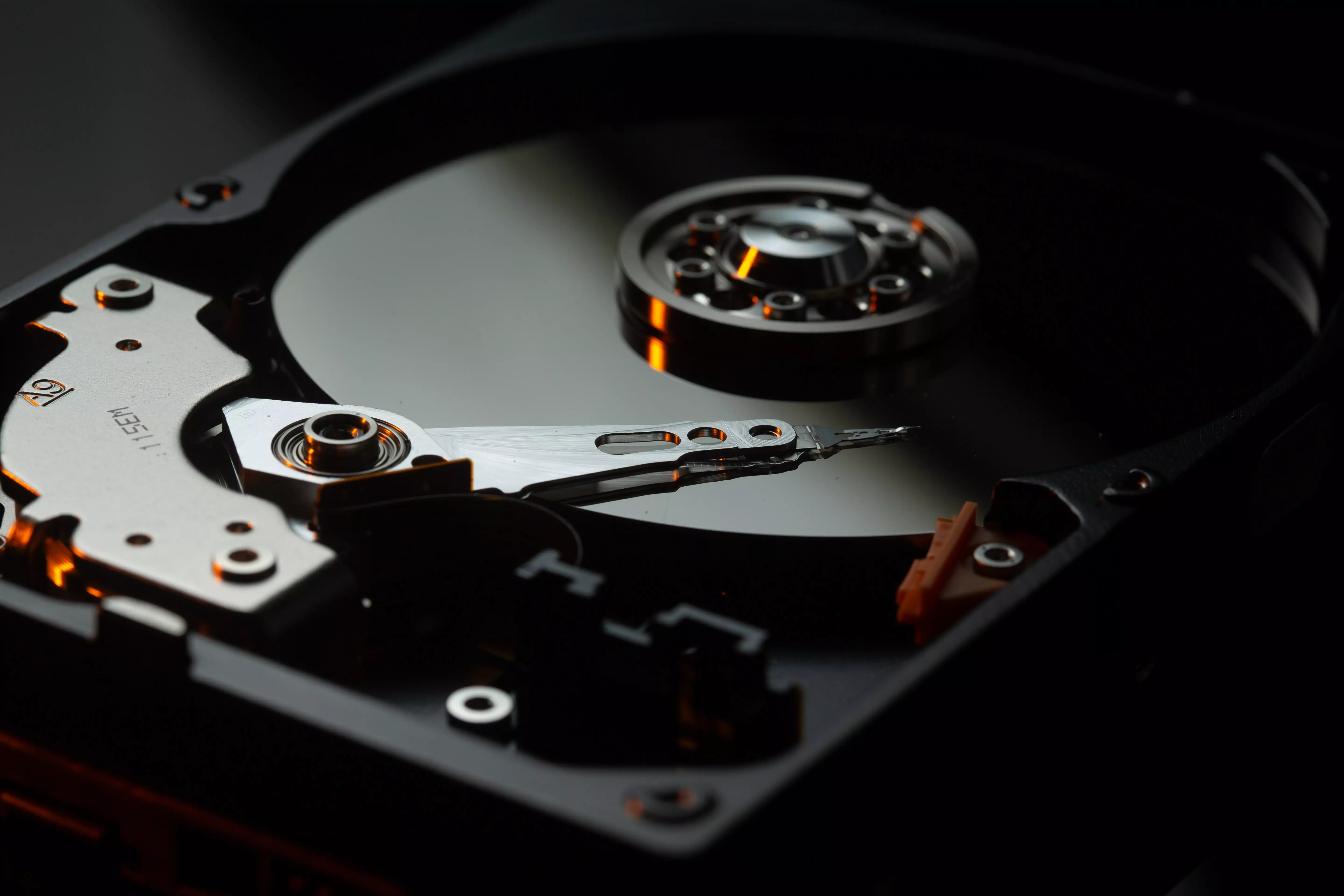 Cet article présente comment j'ai réalisé mon système de sauvegarde de mes serveur grâce à Rsync.
/sauvegarde-avec-rsync/hdd.webp
